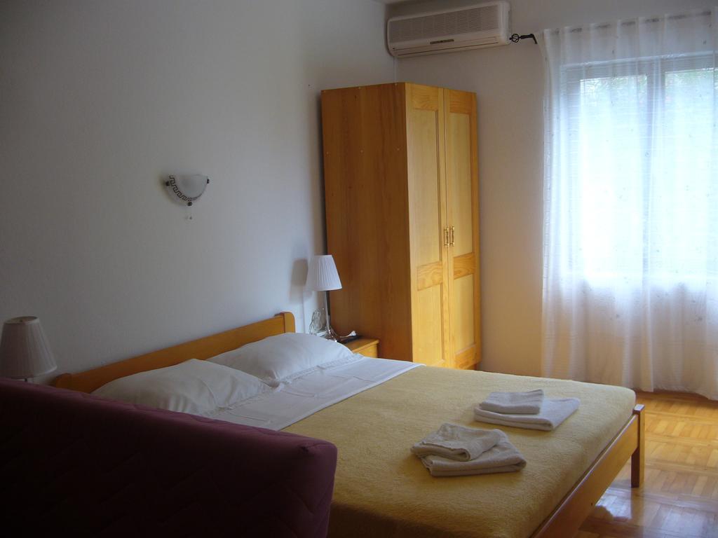 Stella Maris Accommodation Klenovica Eksteriør billede