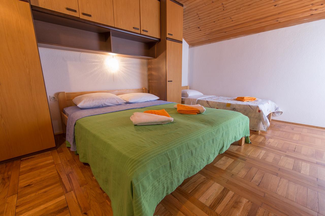Stella Maris Accommodation Klenovica Eksteriør billede